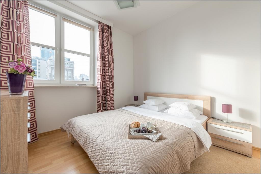 P&O Apartments Zgoda Varsovie Extérieur photo